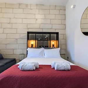 Casa Knight Residency Affittacamere